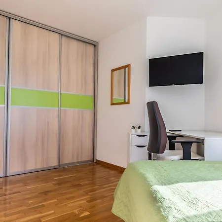Urban Apartamento Makarska